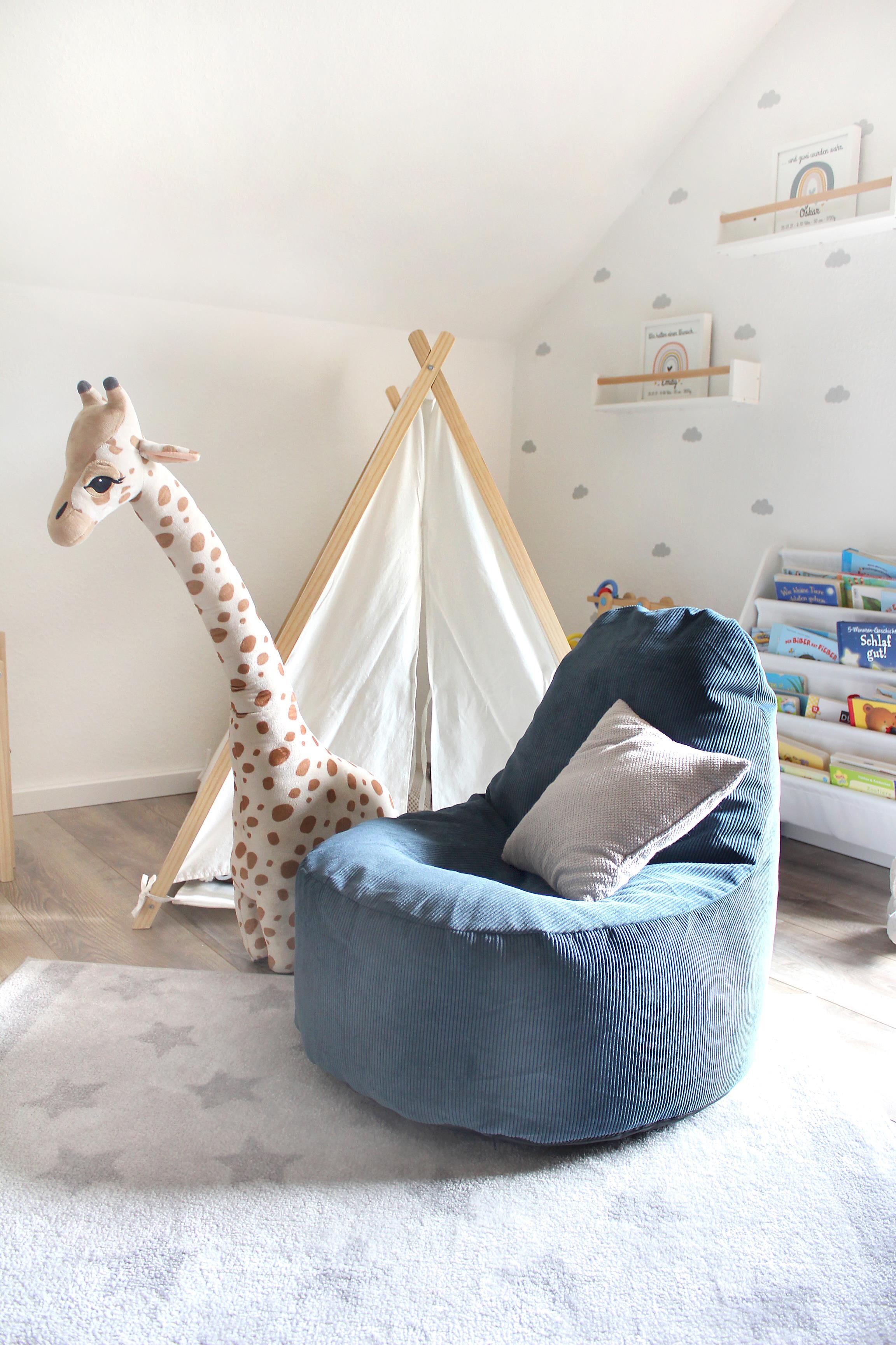 Chair S Corduroy marina